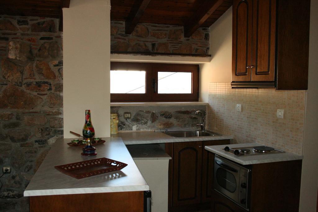 Hotel Nakaraki Steni Dhirfios Habitación foto